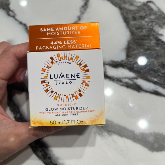 Lumen Nordic-C Glow Moisturizer - 50 ml - NIB - Picture 3 of 9
